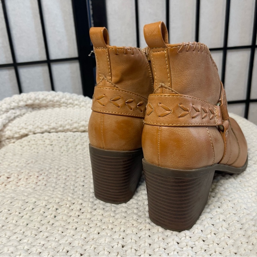 Frye & Co. Palma Stacked Heeled Boots- LIKE NEW! Size 9 - Picture 3 of 7